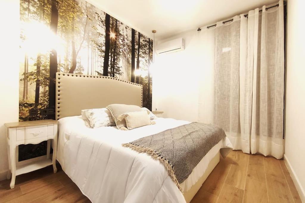 Oasis Suites Fernando IV Sevilla Bagian luar foto