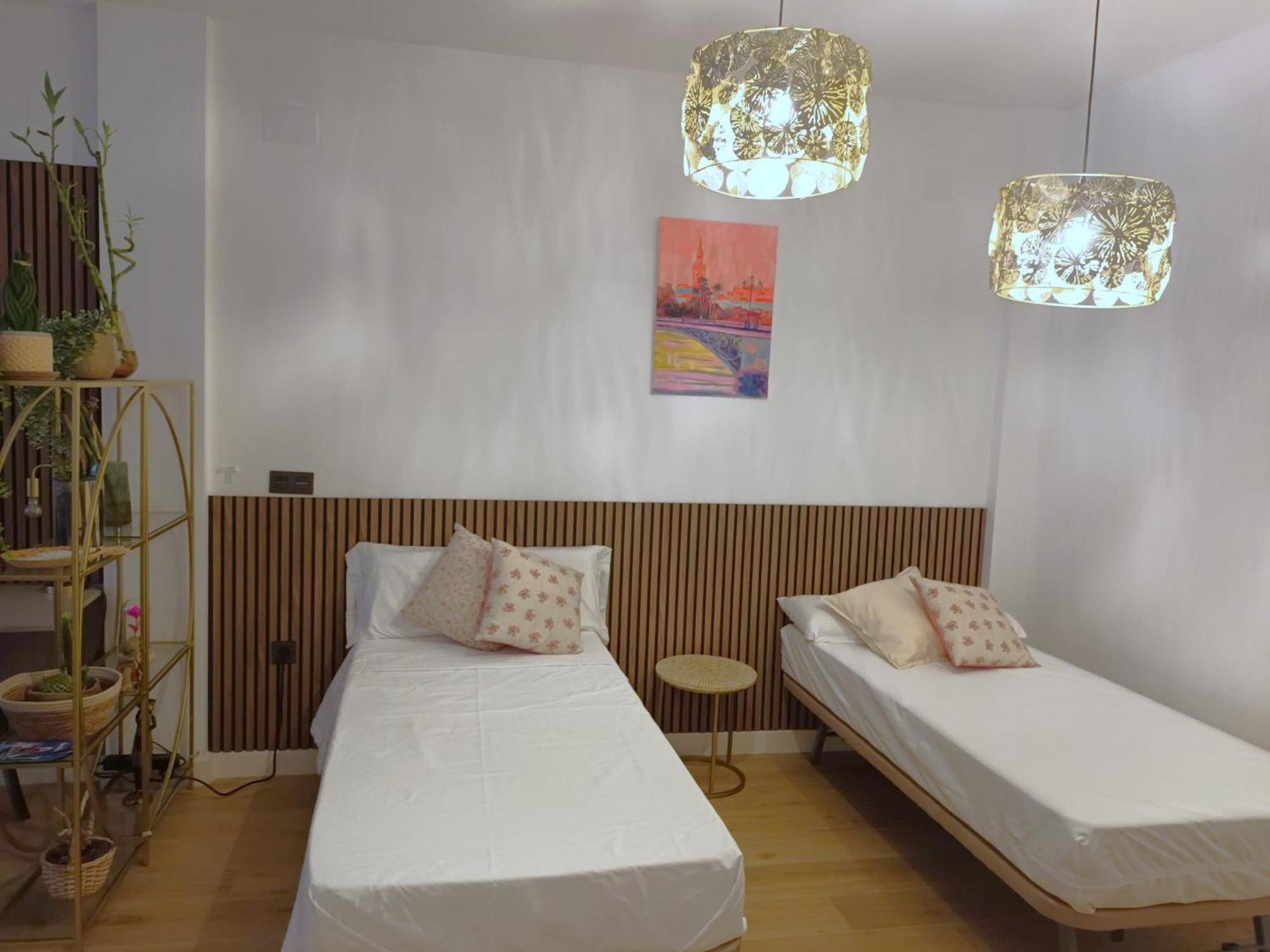 Oasis Suites Fernando IV Sevilla Bagian luar foto